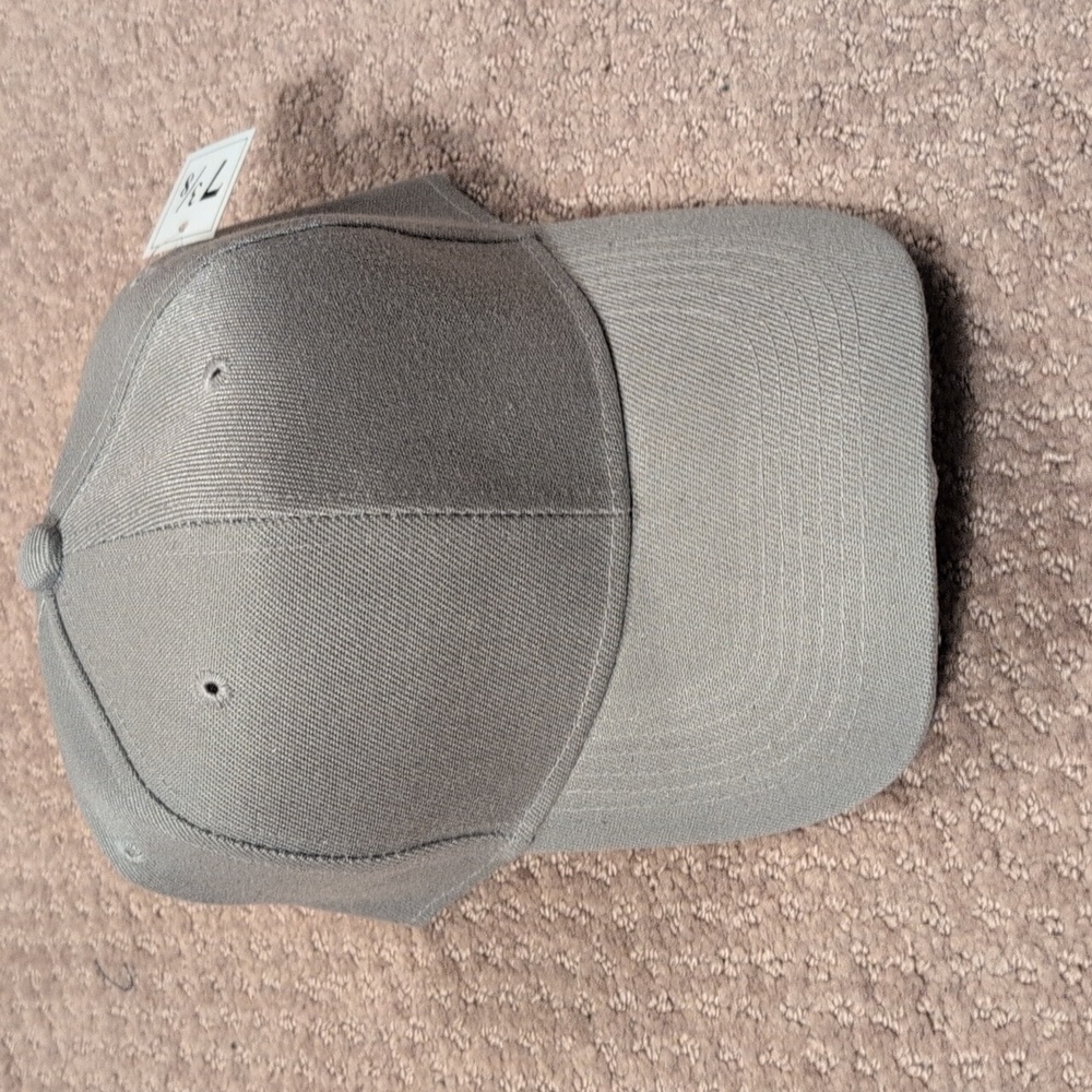 Grey Baseball Cap in Size 7 3/8 NWT